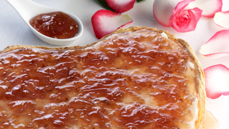 recipe image Δροσερή τάρτα με κρέμα μασκαρπόνε και γλυκό τριαντάφυλλο
