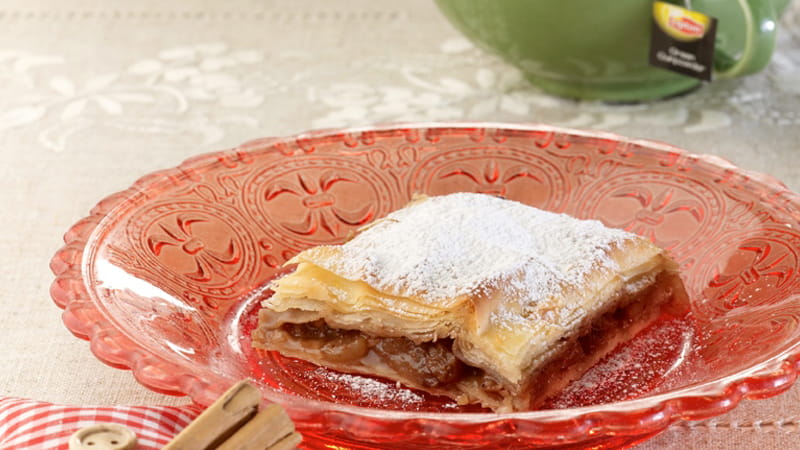 recipe image Αχλαδόπιτα σε τραγανό φύλλο κρούστας