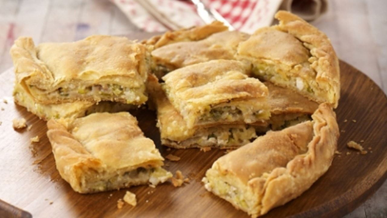 recipe image Πίτα με κολοκυθάκια και δυόσμο