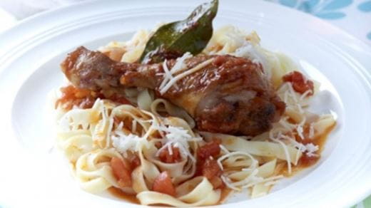recipe image Πικάντικα μπουτάκια με χυλοπίτες