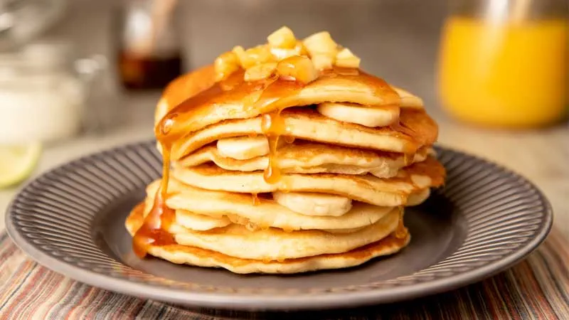 recipe image Pancakes (Πάνκεϊκς) με Μπανάνα και Ανανά