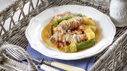 recipe image Γαρδουμπάκια Γιαχνί με Κολοκυθάκια