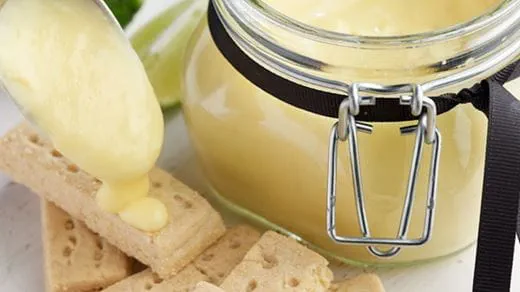 recipe image Shortbread (Σορτμπρεντ) Μπισκότα με Lemon Curd