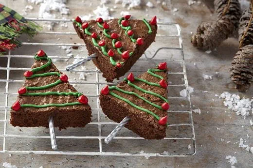 recipe image Χριστουγεννιάτικα Ελατάκια