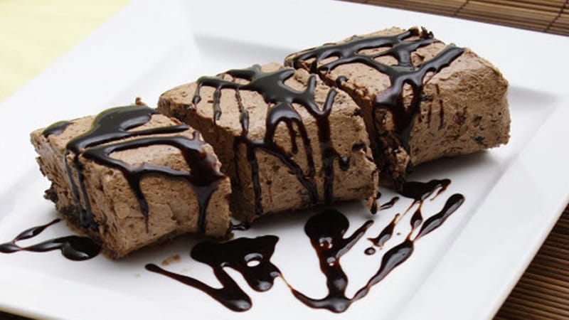 recipe image Κορμός σοκολάτας με γκοφρετίνια