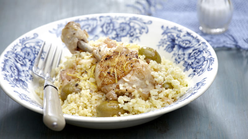 recipe image Κοτόπουλο λεμονάτο με πλιγούρι και ελιές