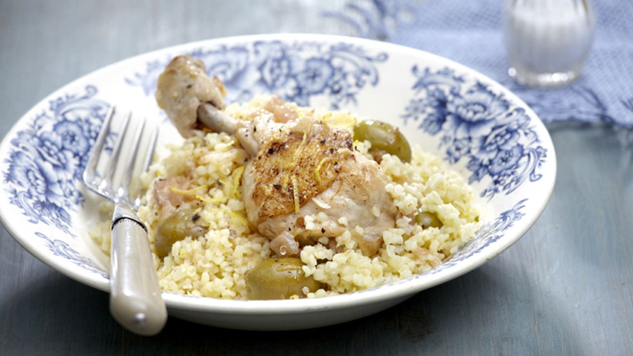 recipe image Κοτόπουλο λεμονάτο με πλιγούρι και ελιές