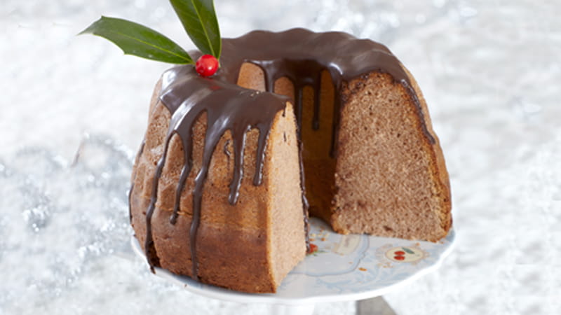 recipe image Γιορτινό Κέικ με Κάστανα και Γλάσο Σοκολάτας