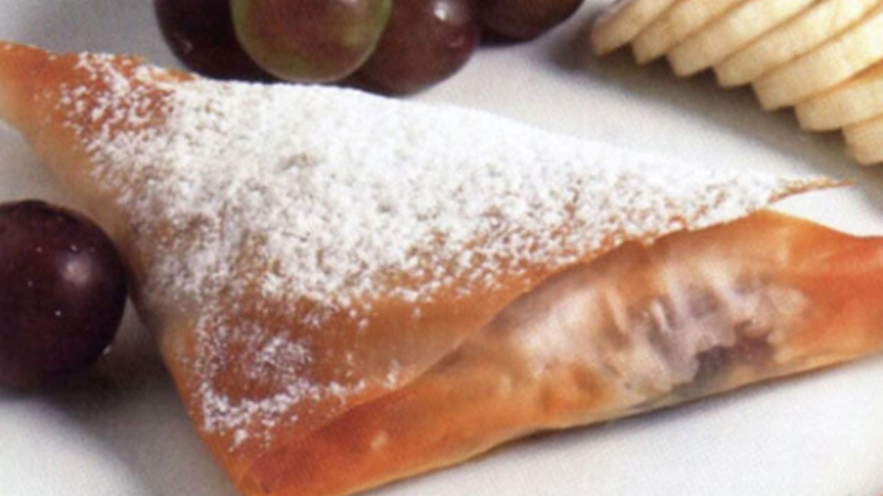 recipe image Σφολιατίνες με ξερά φρούτα