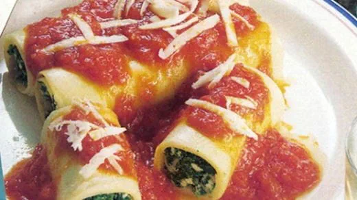 recipe image Κανελόνια με σπανάκι και σάλτσα ντομάτας