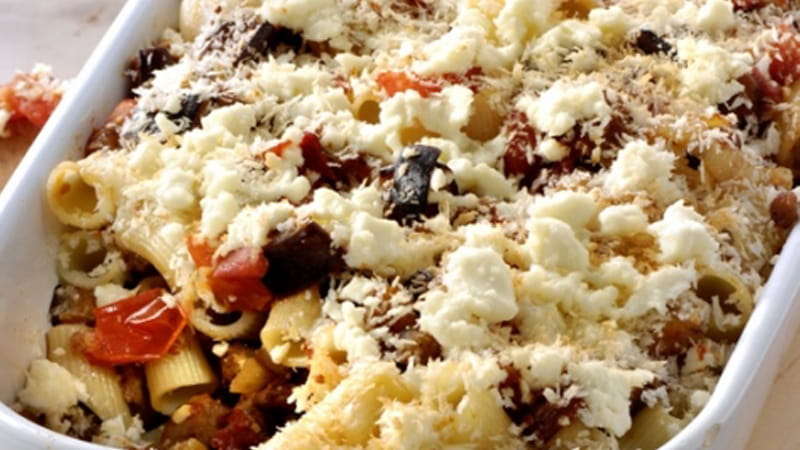 recipe image Μακαρόνια με κιμά και μελιντζάνες στο φούρνο