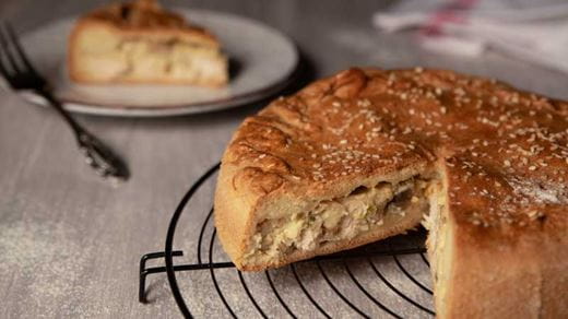 recipe image Κοτόπιτα με χωριάτικο φύλλο