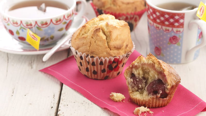 recipe image Ατομικά κέικ με κεράσι