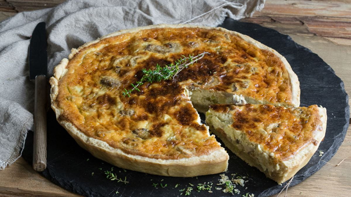 recipe image Αλμυρή τάρτα με μανιτάρια και παρμεζάνα