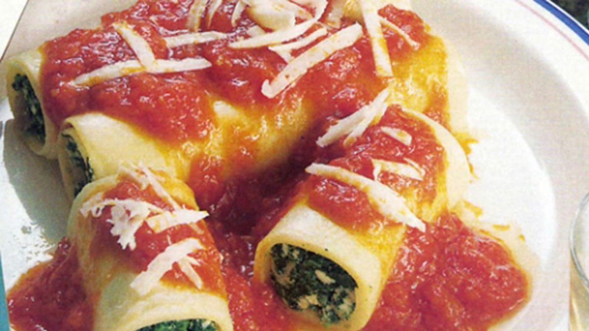 recipe image Κανελόνια με σπανάκι και σάλτσα ντομάτας